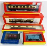 Hornby R2644 Class 121 DMU W55020 & 4x Further Items of Rolling Stock - R4344A, R6759B, R4451,