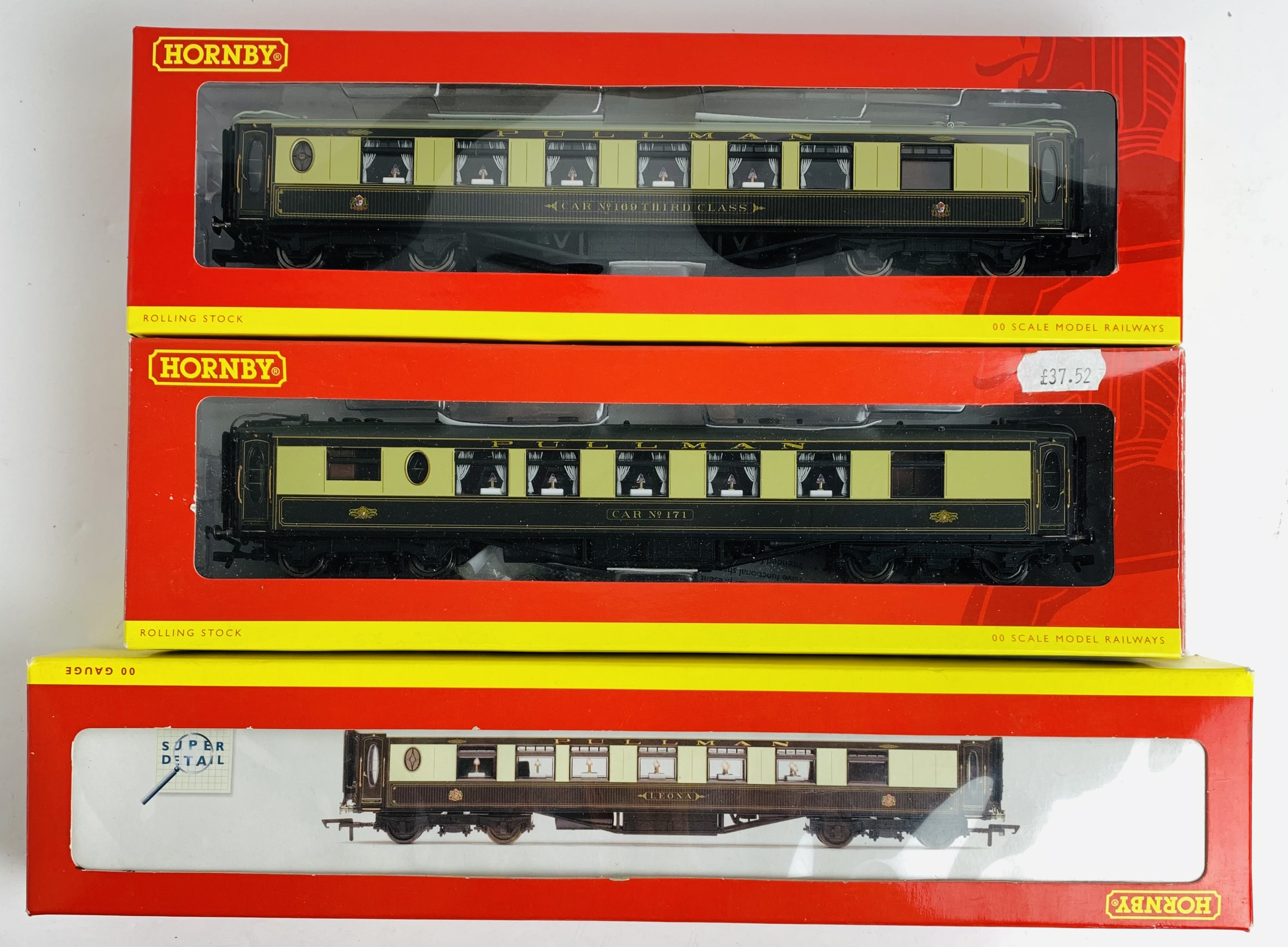 3x Hornby OO Gauge Pullman Parlour Coaches with Lights - To Include: R4429, R4424, R4143 - All
