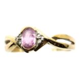 9ct gold ring with amethyst and diamonds 2.6g, size O. P&P Group 1 (£14+VAT for the first lot and £
