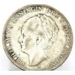 1930 - Large Silver 2 1/2 Guilden - Netherlands. P&P Group 1 (£14+VAT for the first lot and £1+VAT