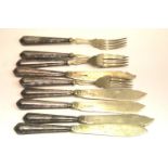 Hallmarked silver handled cutlery. P&P Group 2 (£18+VAT for the first lot and £3+VAT for