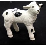 Anita Harris signed lamb, H: 18 cm. P&P Group 2 (£18+VAT for the first lot and £3+VAT for subsequent