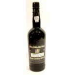 Bottle of Real Companhia Velha 1980 vintage port. P&P Group 2 (£18+VAT for the first lot and £3+