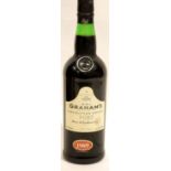 Bottle of 1989 Graham's late bottled port. P&P Group 2 (£18+VAT for the first lot and £3+VAT for