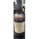 Bottle of Gonzalez Roriz port 1931 vintage, bottled 1935. Level to neck bottom. P&P group 3(£25