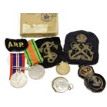 Collection of mixed military medals and insignia. P&P Group 1 (£14+VAT for the first lot and £1+