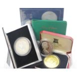 Box of Isle of Man coins including silver. P&P Group 2 (£18+VAT for the first lot and £3+VAT for