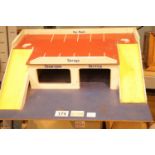 1950s childs toy garage. Not available for in-house P&P.