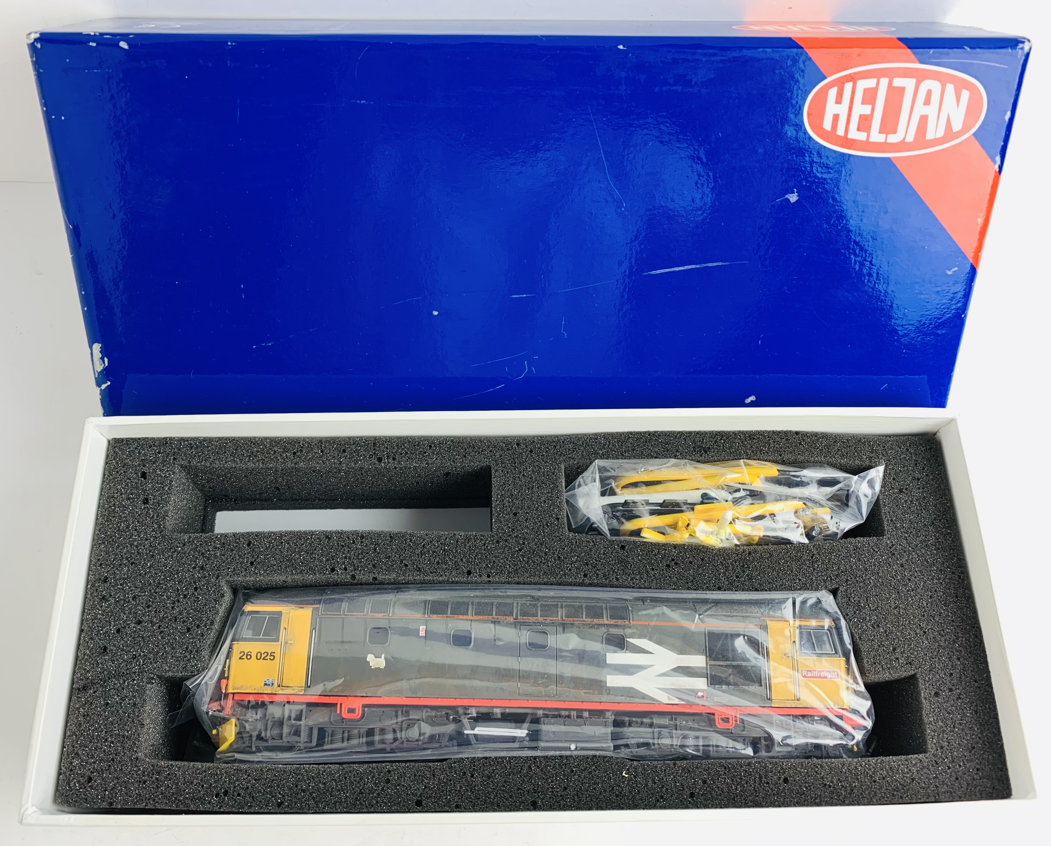 Heljan P4 WHEELS SETS - Class 26 BR Railfreight DIGITAL SOUND - Boxed (incorrect Box). P&P Group