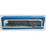 Airfix OO Pembroke Castle BR Livery - Boxed. P&P Group 2 (£18+VAT for the first lot and £3+VAT for