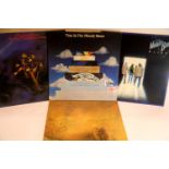 Four Moody Blues albums in good condition. P&P Group 1 (£14+VAT for the first lot and £1+VAT for