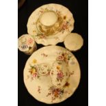 Collection of mixed Royal Crown Derby ceramics including Aves Gold and Derby Posies examples. P&P