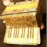 Italian Alvari accordion. P&P Group 3 (£25+VAT for the first lot and £5+VAT for subsequent lots)