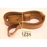 WWII MP40 German type gun sling. P&P Group 1 (£14+VAT for the first lot and £1+VAT for subsequent