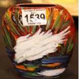 Anita Harris Geese vase, signed, H: 13 cm. P&P Group 2 (£18+VAT for the first lot and £3+VAT for