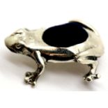 925 silver frog pin cushion, 4.7g, L: 2 cm. P&P Group 1 (£14+VAT for the first lot and £1+VAT for