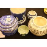 Mixed ceramics including Wedgwood and Ringtons. P&P Group 3 (£25+VAT for the first lot and £5+VAT