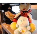 Collection of soft toys including Minnie Mouse. Not available for in-house P&P.