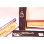 Boxed costume jewellery and a Guinness wristwatch. P&P Group 1 (£14+VAT for the first lot and £1+VAT
