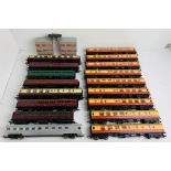 19x OO Scale Coaches & Freightliner Containers. P&P Group 3 (£25+VAT for the first lot and £5+VAT