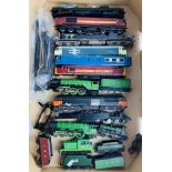 Assorted OO Gauge Model Locos for SPARES & REPAIRS ONLY. P&P Group 3 (£25+VAT for the first lot