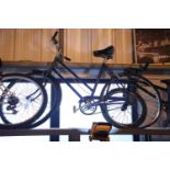 Ladies single speed Raleigh Wayfarer bike with 20" frame. Not available for in-house P&P