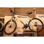 Gents Mantra Saracen 24 speed bike with 20" frame. Not available for in-house P&P