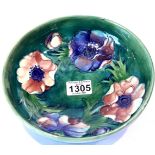Moorcroft Anemone bowl, signed Walter, D: 21.5 cm. P&P Group 2 (£18+VAT for the first lot and £3+VAT