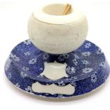 Victorian Staffordshire blue-over-white globular match striker on stand. P&P Group 1 (£14+VAT for