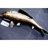 Bronzed Koi Carp, L: 25 cm. P&P Group 1 (£14+VAT for the first lot and £1+VAT for subsequent lots)
