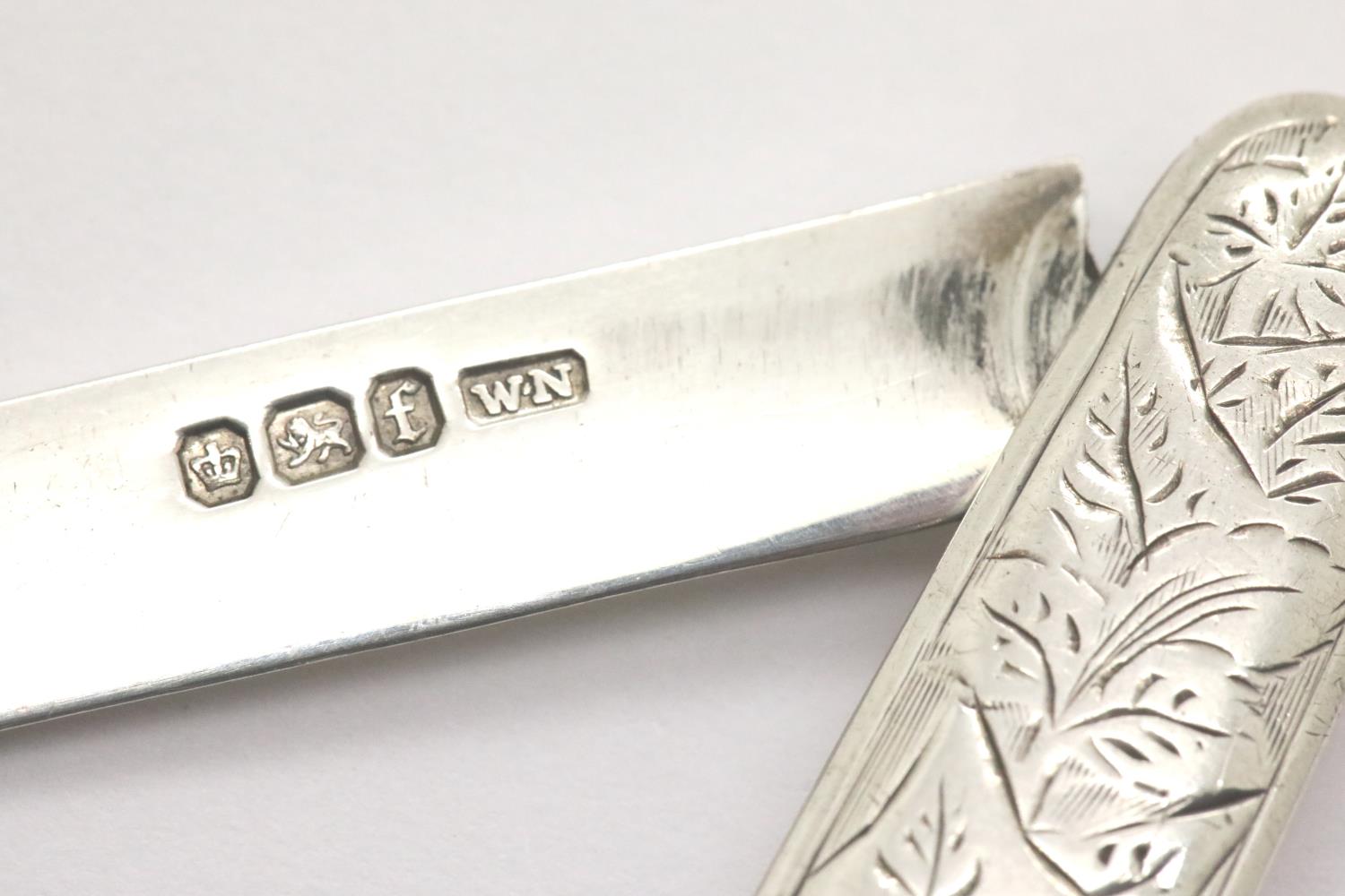 Hallmarked silver pen knife with silver blade, blade, L: 13 cm. P&P Group 1 (£14+VAT for the first - Image 2 of 2