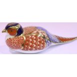 Royal Crown Derby pheasant with gold stopper, L: 15 cm. P&P Group 1 (£14+VAT for the first lot