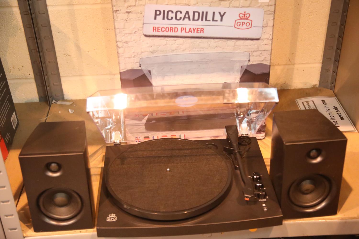 GPO Piccadilly Retro 3-Speed Turntable with Perspex Lid and External Speakers; Bluetooth receiver;