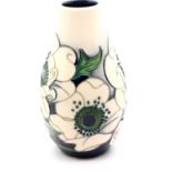 Moorcroft 5" snow song vase, H: 13 cm. P&P Group 2 (£18+VAT for the first lot and £3+VAT for