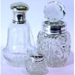 Cut glass dressing table jar with silver collar, hallmarked London 1920, H: 14 cm, Edwardian cut