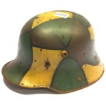 WWII German M16 Stahlhelm in Jigsaw pattern Camouflage. P&P Group 2 (£18+VAT for the first lot