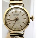 Ladies 9ct gold Accurist wristwatch on a 9ct gold bracelet, 11.3g. P&P Group 1 (£14+VAT for the