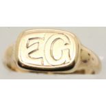 9ct gold signet ring with initials EG, size Q, 4.2g. P&P Group 1 (£14+VAT for the first lot and £1+