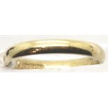 9ct gold wedding band, size N/O, 2.1g. P&P Group 1 (£14+VAT for the first lot and £1+VAT for