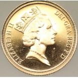 1987 22ct gold full sovereign. P&P Group 1 (£14+VAT for the first lot and £1+VAT for subsequent