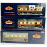 3x Bachmann BR Mk1 Crimson & Cream Passenger Coaches - All Boxed. P&P Group 2 (£18+VAT for the first