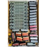 36x OO Gauge Assorted Freight Wagons - All Unboxed. P&P Group 3 (£25+VAT for the first lot and £5+