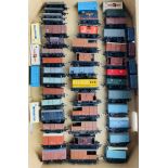 40x OO Gauge Assorted Freight Wagons - All Unboxed. P&P Group 3 (£25+VAT for the first lot and £5+