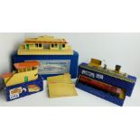 Hornby Dublo Buildings & Accessories Assortment - All Boxed. P&P Group 2 (£18+VAT for the first