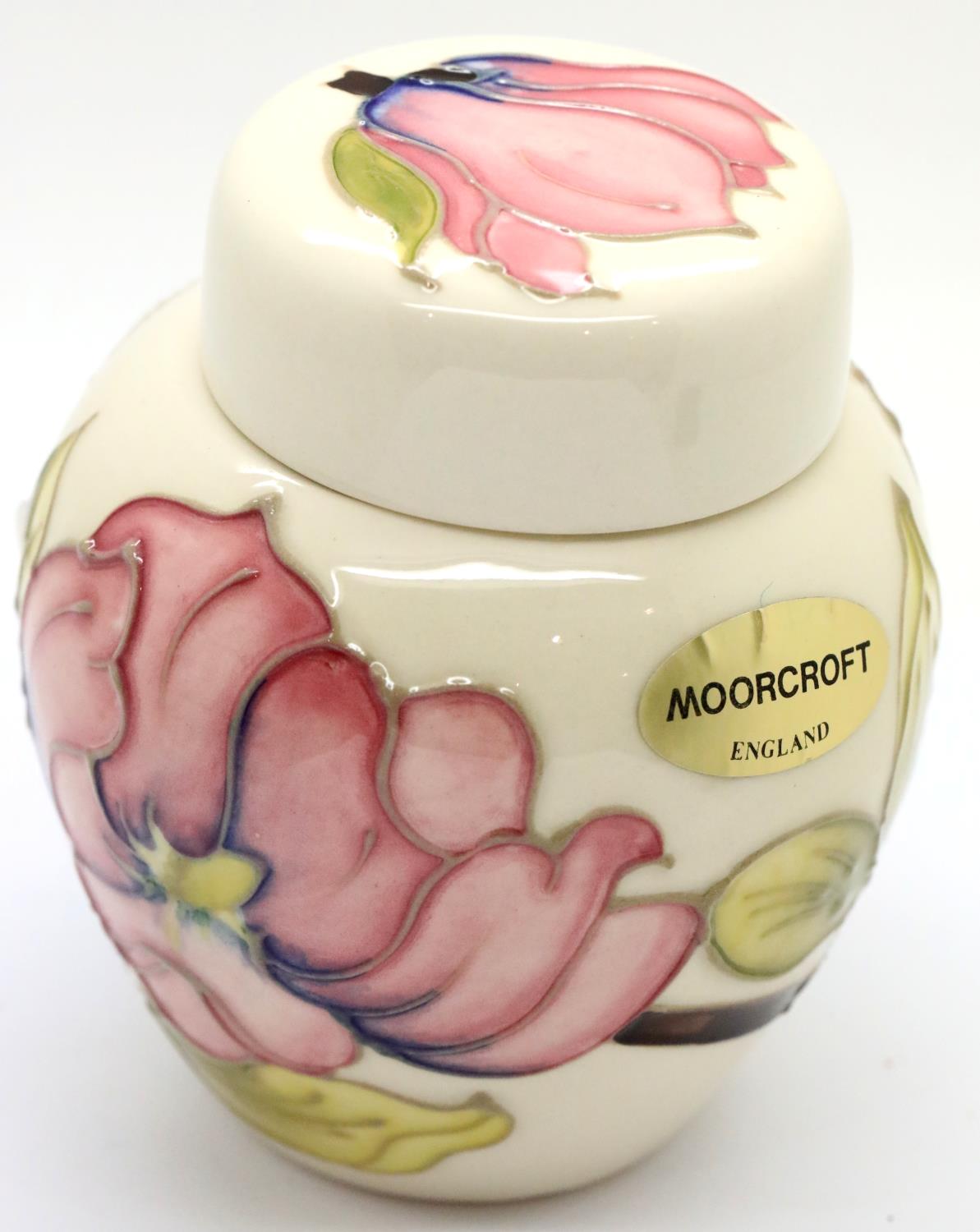 Small Moorcroft Pink Magnolia ginger jar, H: 9 cm. P&P Group 2 (£18+VAT for the first lot and £3+VAT