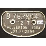 Wolverton 1954 period cast iron railway wagon plate. P&P Group 3 (£25+VAT for the first lot and £5+