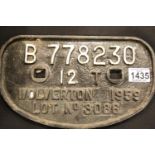 Wolverton 1959 period cast iron railway wagon plate. P&P Group 3 (£25+VAT for the first lot and £5+