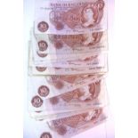 Twenty-six 10 Fforde ten shilling notes. P&P Group 1 (£14+VAT for the first lot and £1+VAT for