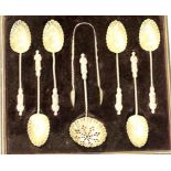 Victorian boxed hallmarked silver strawberry set, Birmingham assay 1896, with Apostle finials. P&P