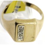 Gents 9ct gold diamond set vintage signet ring, size U, 5.0g. P&P Group 1 (£14+VAT for the first lot